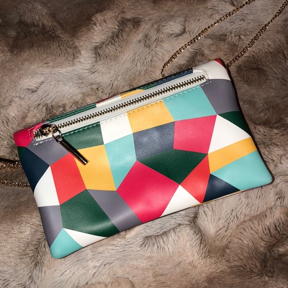 Multiple Color Chain Bag - Picture 4 of 4